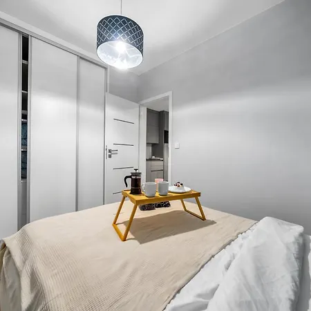 Airport - Parking & Terrace - By Rentujemy *