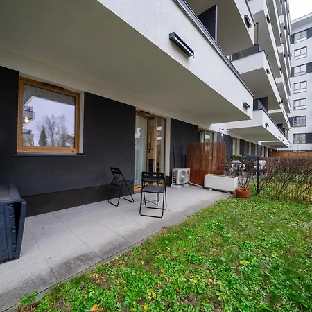 Airport - Parking & Terrace - By Rentujemy Apartment *