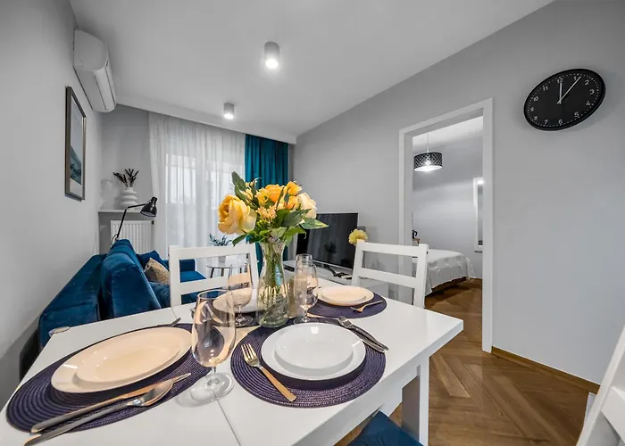 Airport - Parking & Terrace - By Rentujemy Lejlighed *