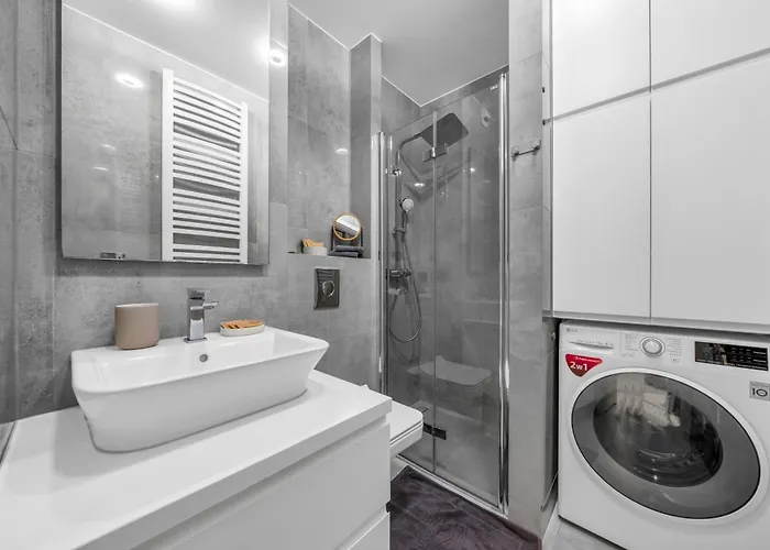 Lejlighed Airport - Parking & Terrace - By Rentujemy Warszawa