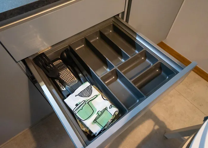 Airport - Parking & Terrace - By Rentujemy *