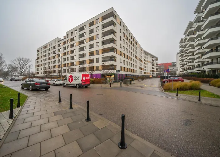 Airport - Parking & Terrace - By Rentujemy Lejlighed *