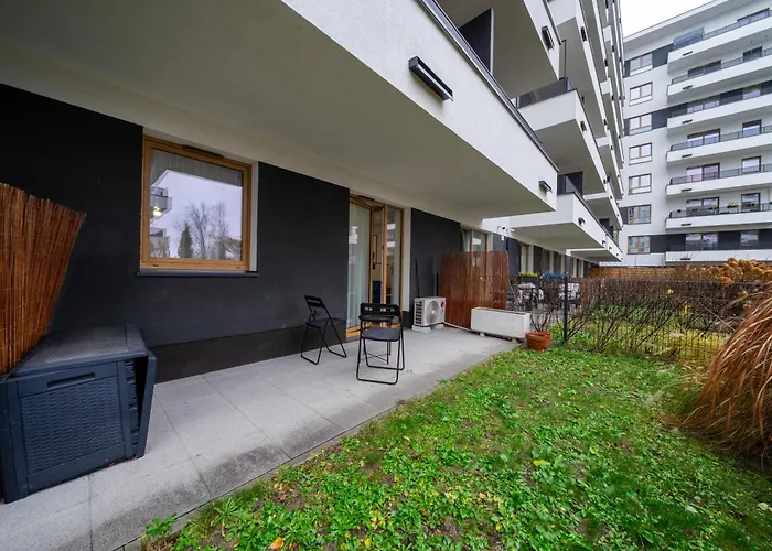 Airport - Parking & Terrace - By Rentujemy Lejlighed *