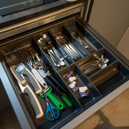 Airport - Parking & Terrace - By Rentujemy Apartamento *